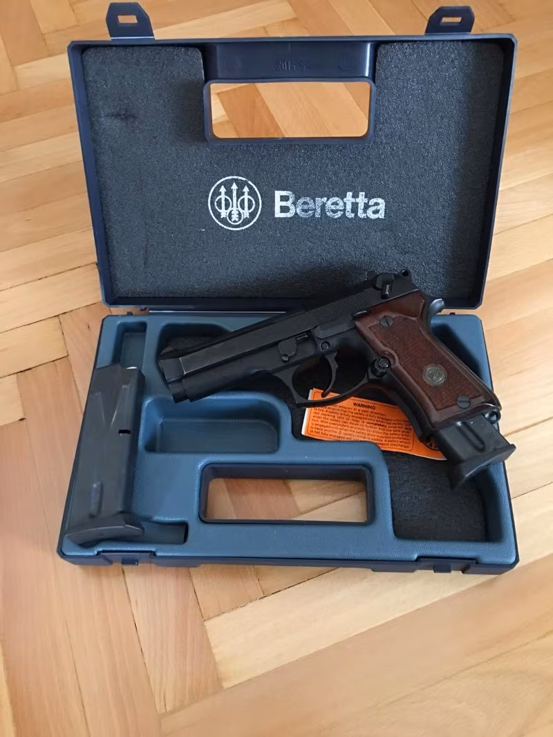 BERETTA F92 COMPACT