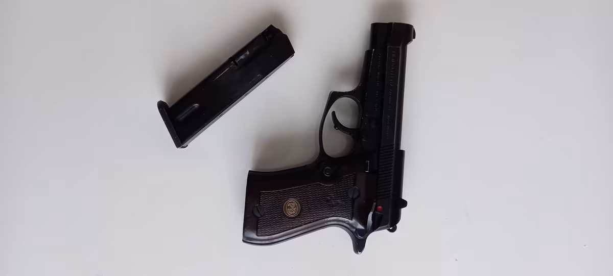 Beretta f84 9×17