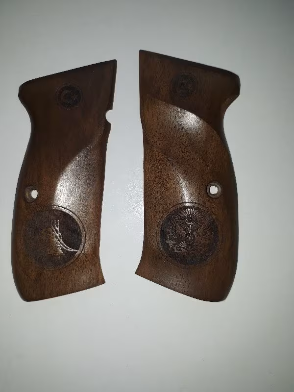 EMEKLİ POLİS MEMURUNDAN SATILIK TEMİZ CZ 75B