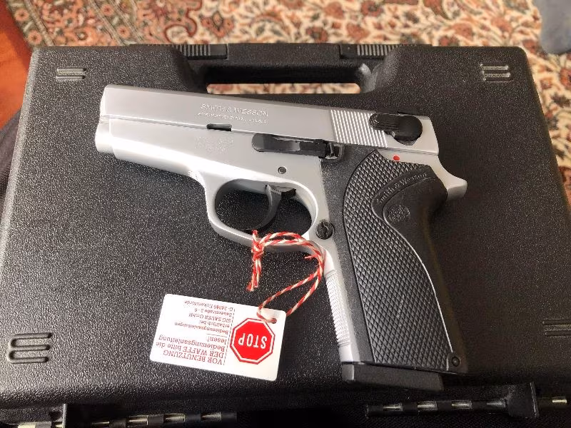 Smith Wesson 3914 Lady 9mm