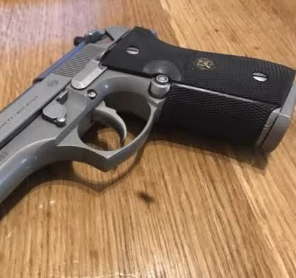 Pachmary Beretta F92 ortopedik kabze