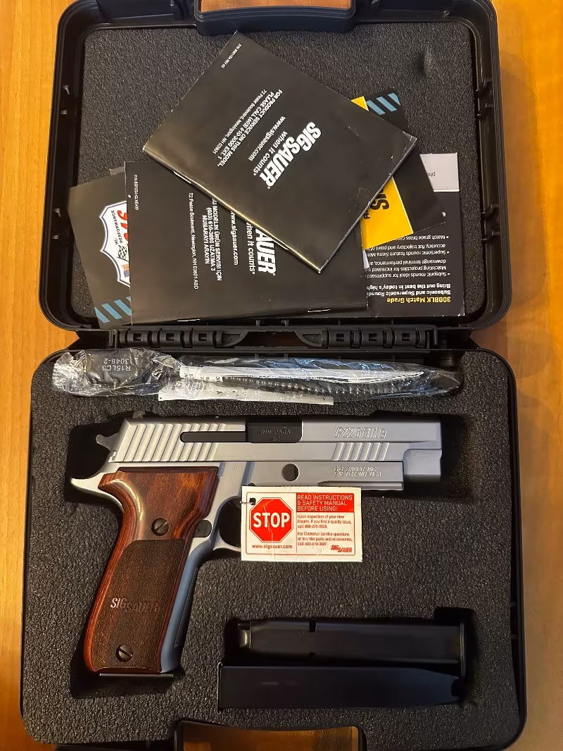 SIFIR KULLANILMAMIŞ SIG SAUER P 226
