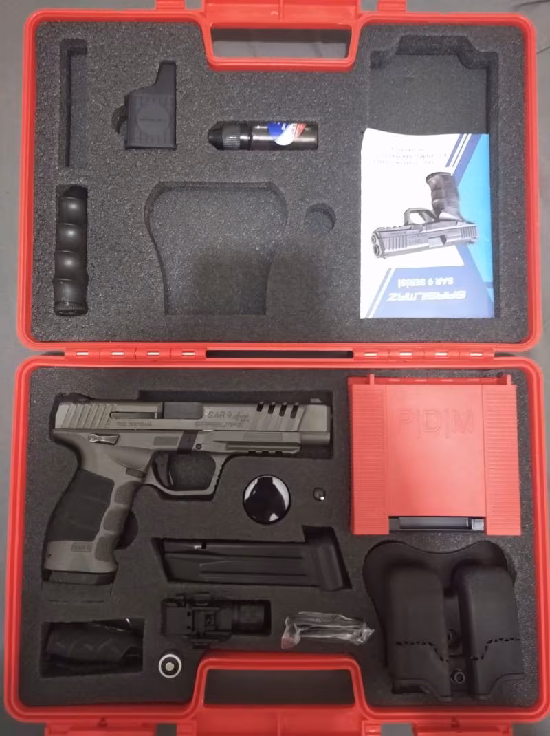 Askeri personelden satılık almaya hak olan herkes alabilir