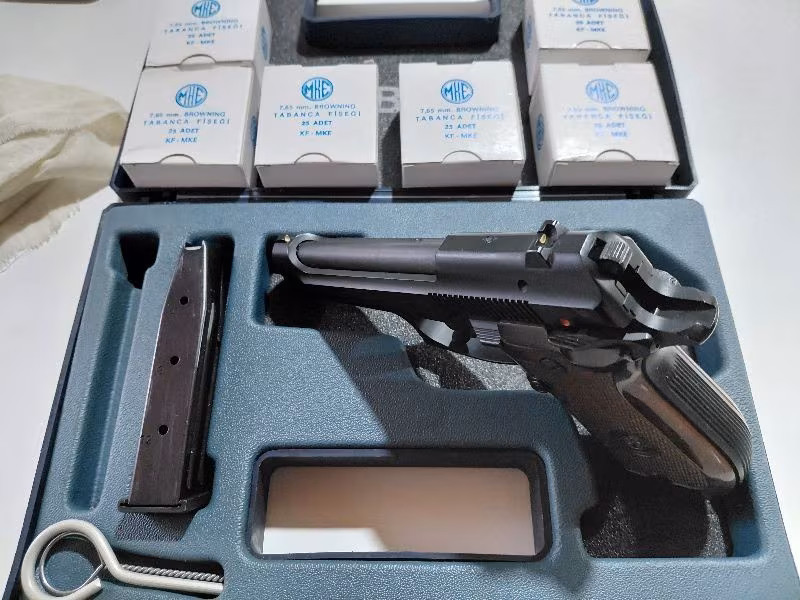 Beretta 7.65mm - 81FRuhsatlı Silah