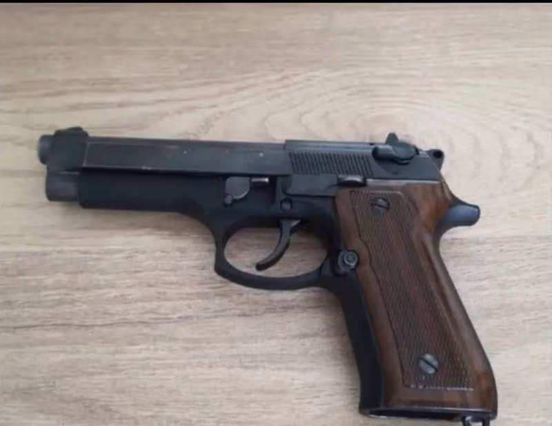 Polis Memurundan Temiz