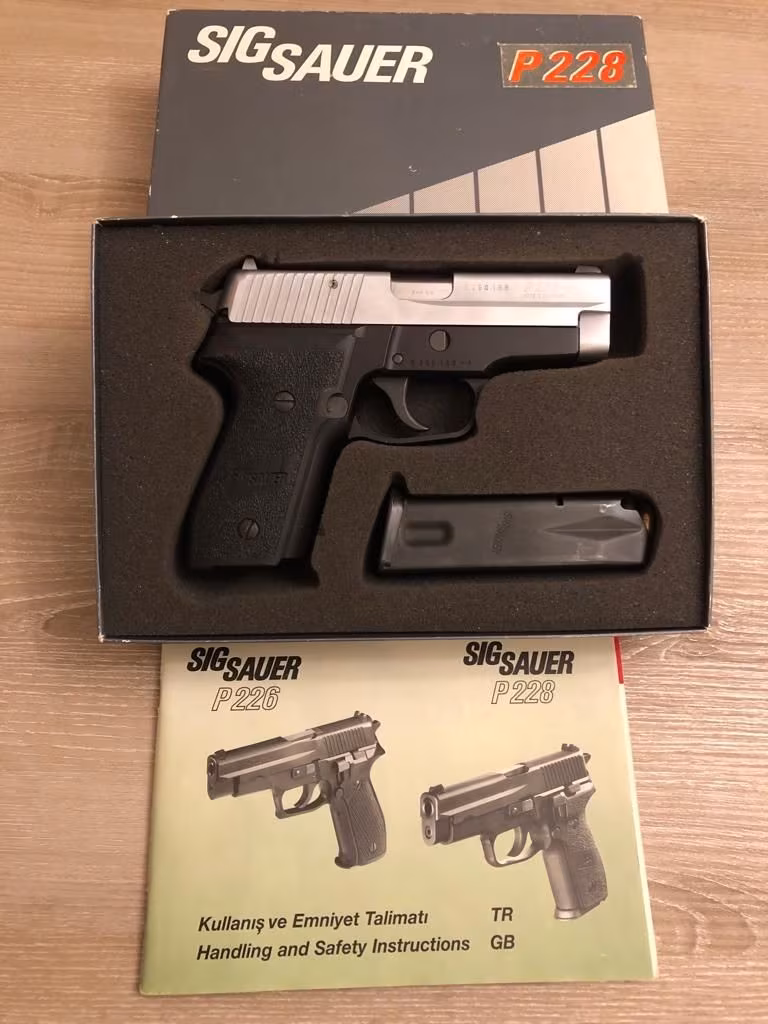 SİG SAUER P 228
