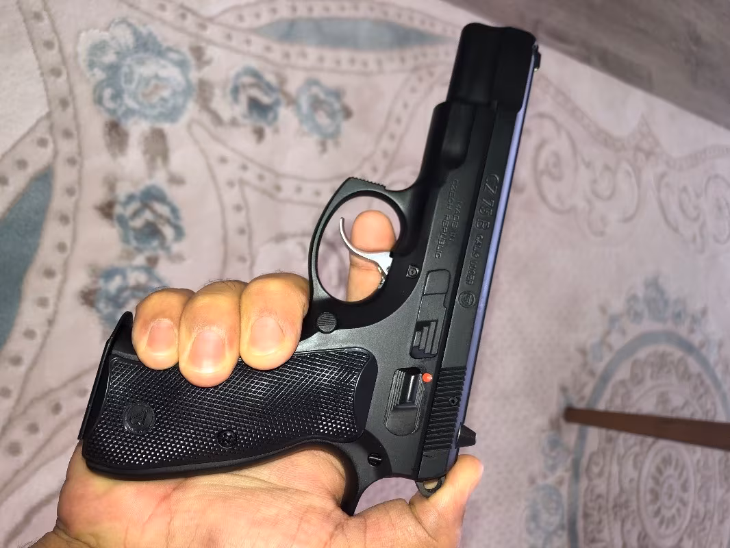 CZ 75 B