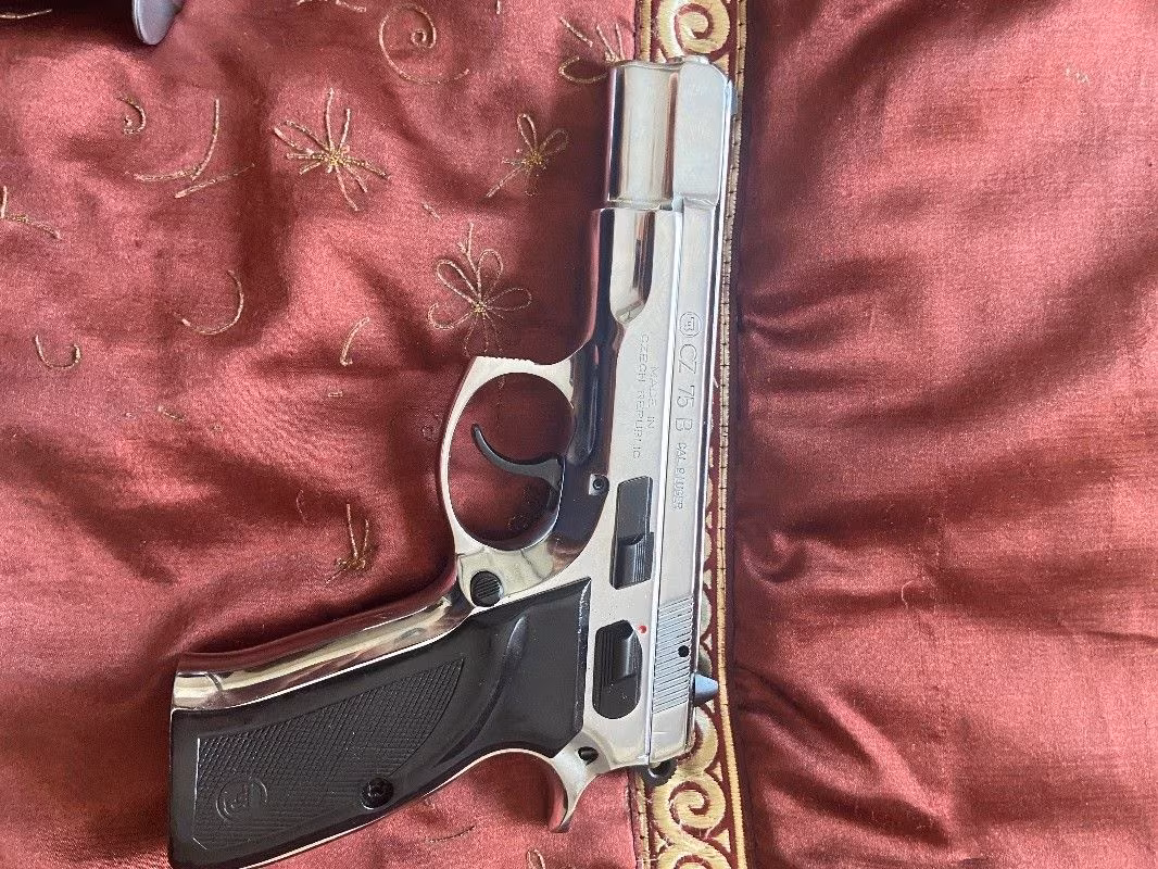 Emekli kamu görevlisinden