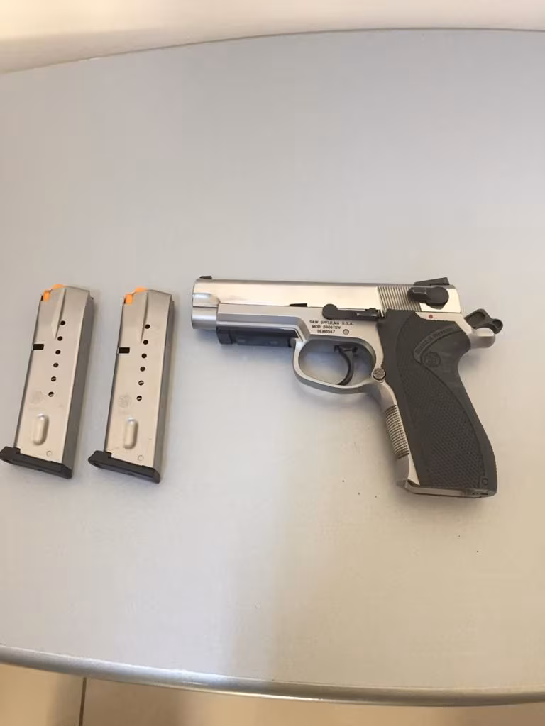 SMİTH WESSON ŞARJÖRLÜ