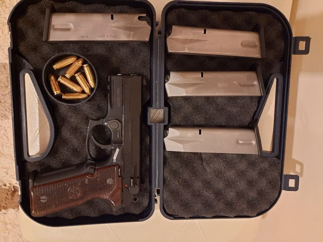 KAMU GÖREVLİSİNDEN STOEGER COUGAR 8000 FT