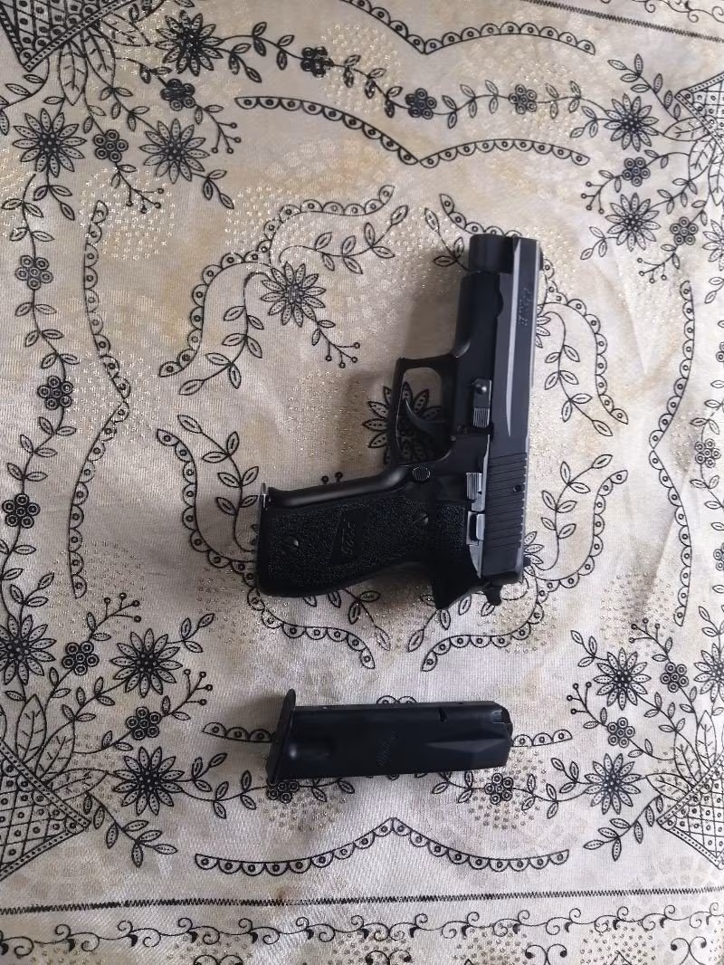 SATILIK SIG SAUER P226 U SERİSİ ÇİFT KARTAL BAŞLI