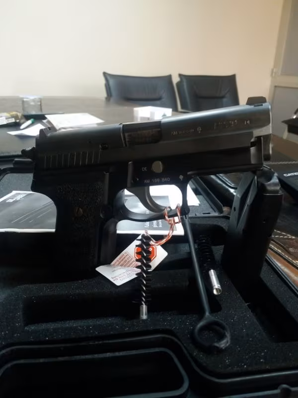 Kuyuncudan sıfır ayarında SIG  SAUER P229