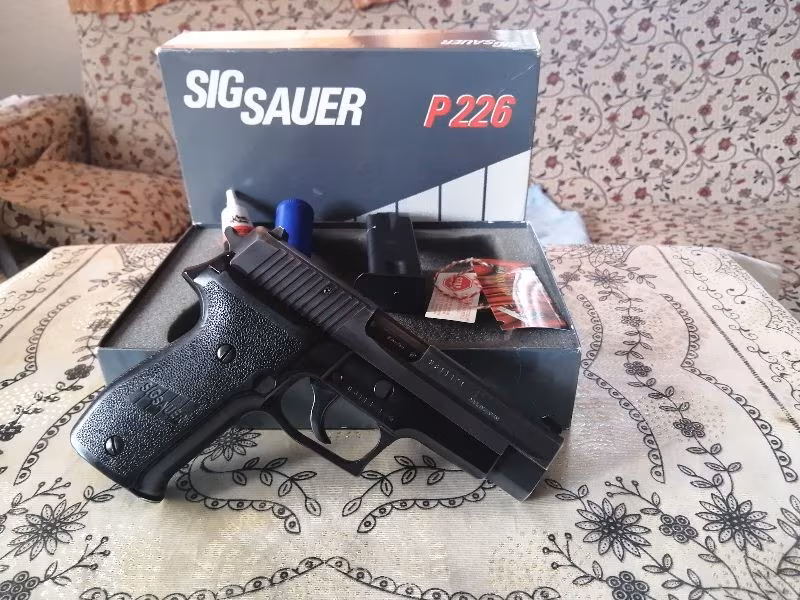 SATILIK SIG SAUER P226 U SERİSİ ÇİFT KARTAL BAŞLI