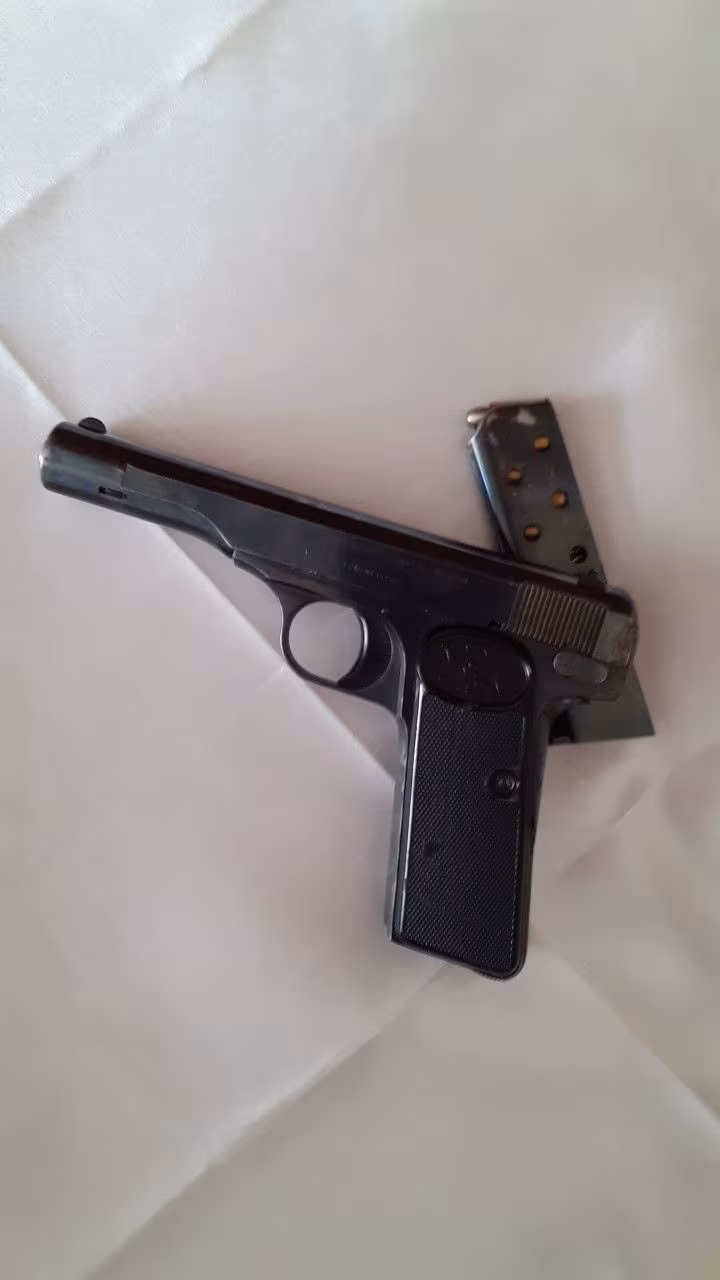 Emekli Polisten 7.65 Belçika Browning