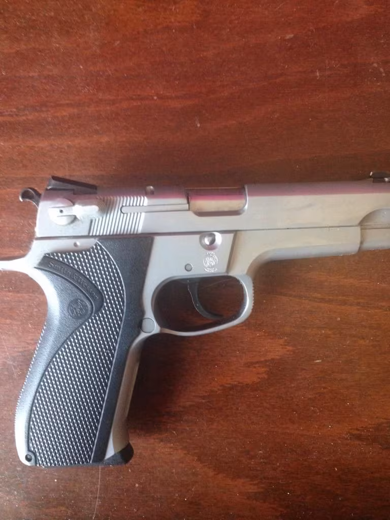 Memurdan taşımalı smith wesson