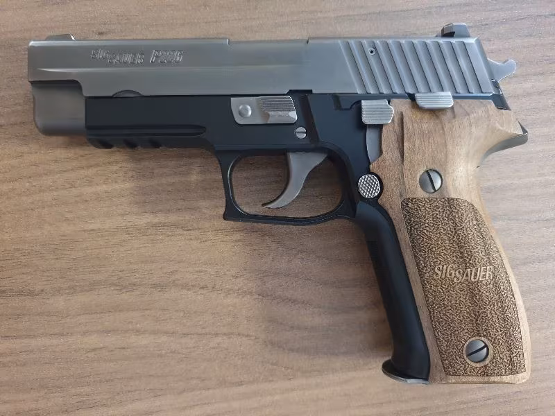 Sig Sauer P226