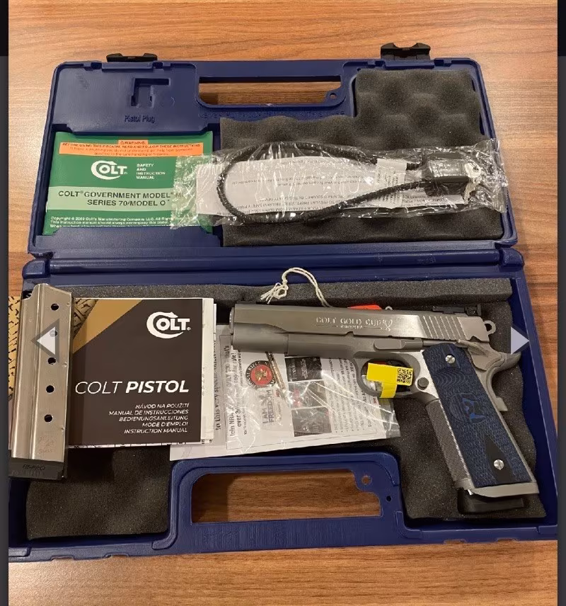 COLT GOLD CUP TROPHY