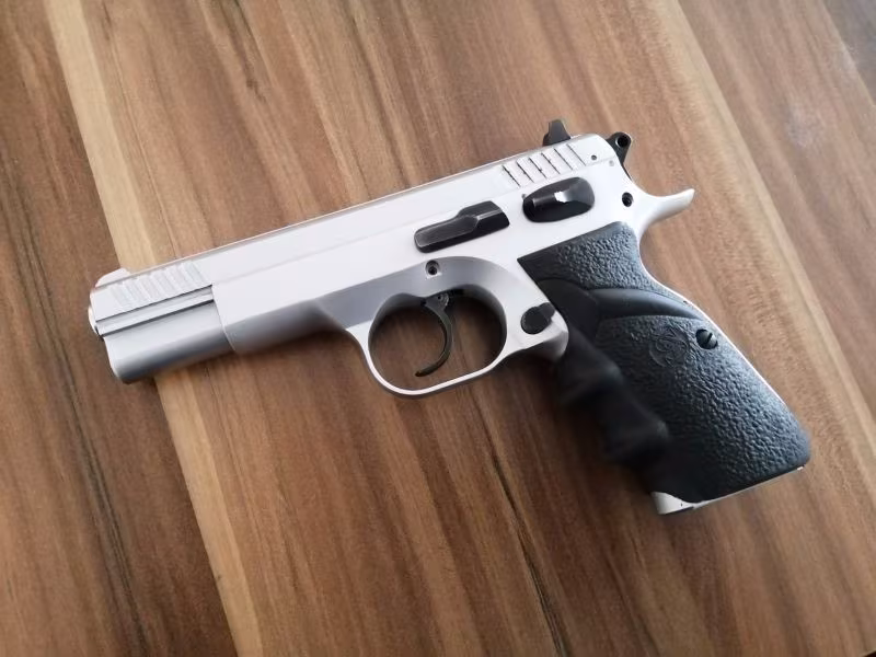 AZ KULLANILMIŞ ILK SAHİBİNDEN SARSILMAZ KILINÇ 2000