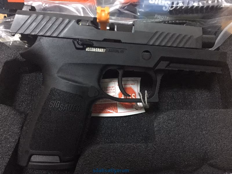 Sig sauer P 320 sıfır hiç kullanılmadı. Kamu görevlisinden