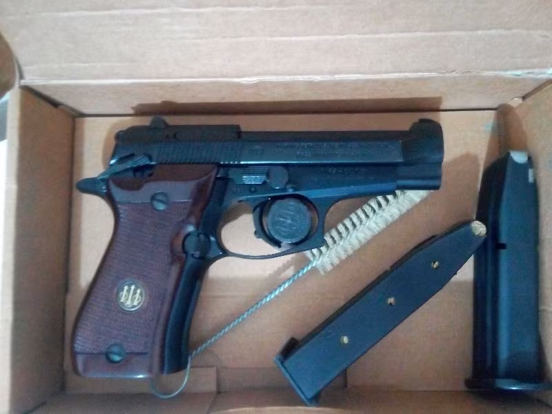 Beretta 81 - FS 12 +1 7,65mm