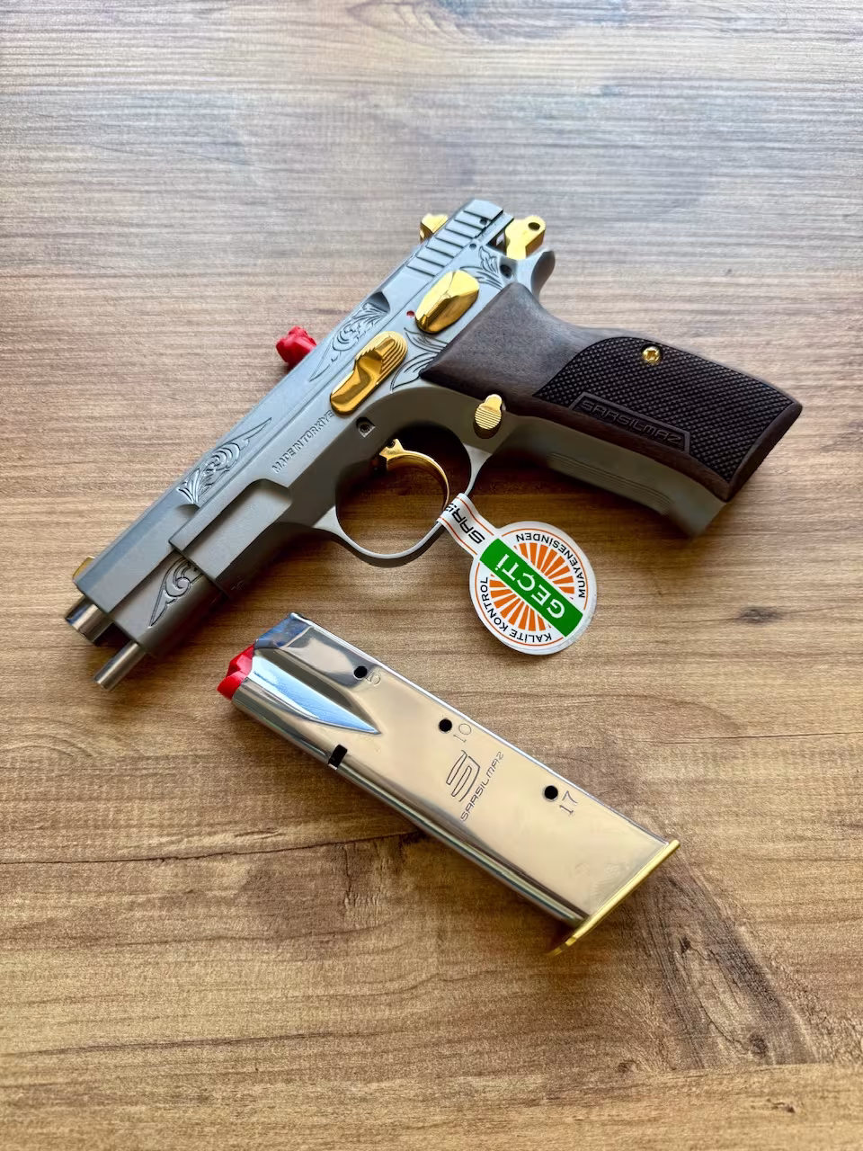 Sıfır Kullanılmamış Sarsılmaz Altın İşlemeli