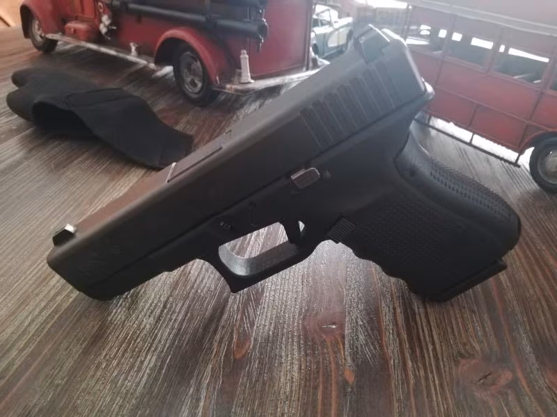 Acil Satılık Sıfır Ayarında GLOCK 19 GEN 4