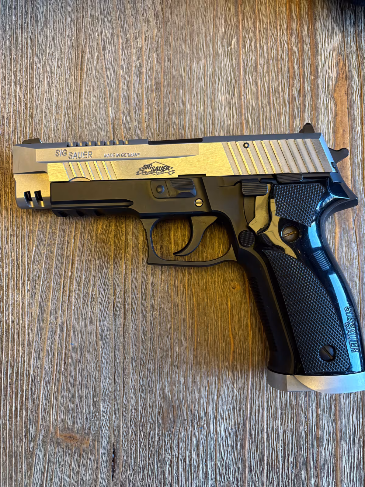 Sig Sauer P226 9×19 mm