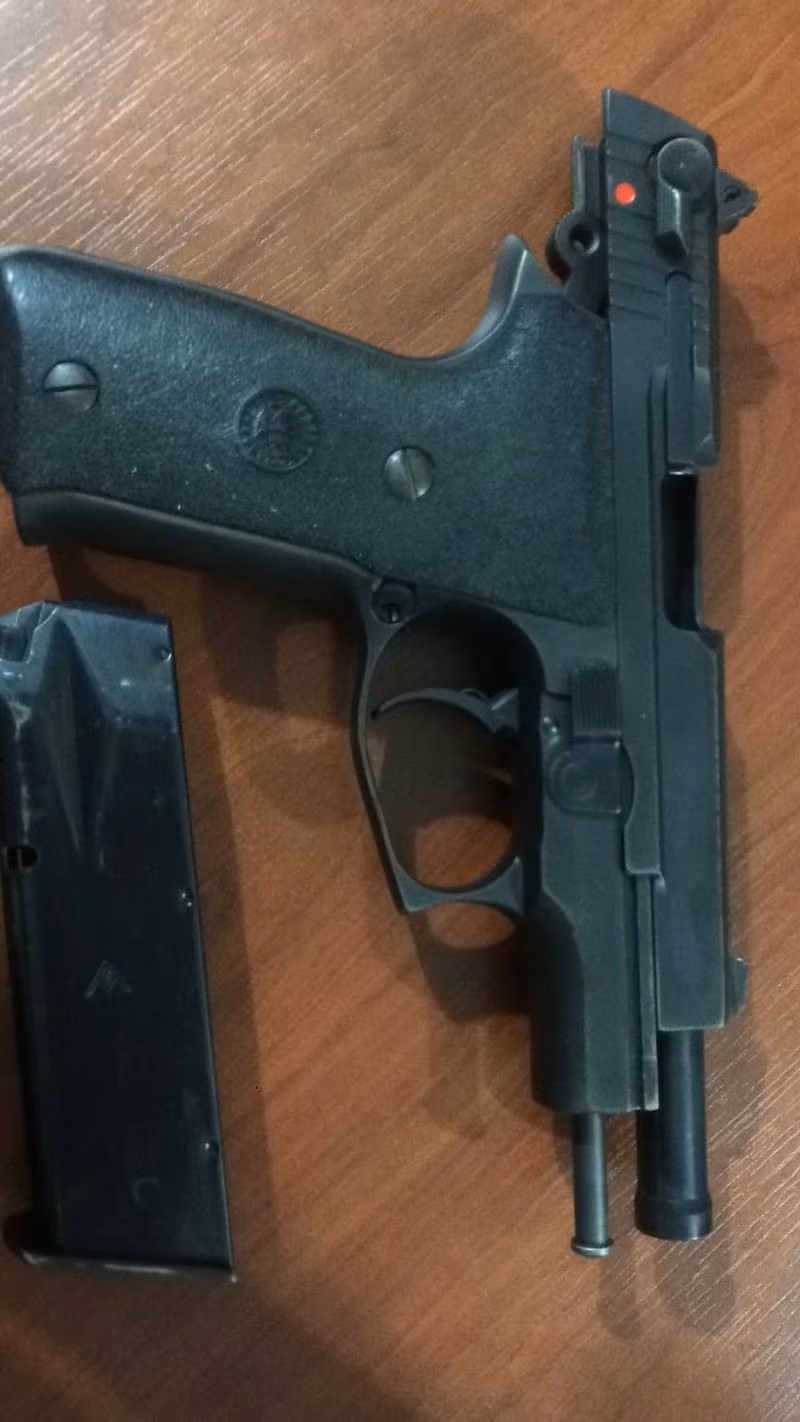 ASTRA A900 XS TEMİZ KULLANILMIŞ 17+1 9MM PAZARLIK PAYI VARDIR. RUHSATLI VERİLECEKTİR.