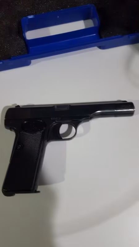 Memurdan iyi bir silah.