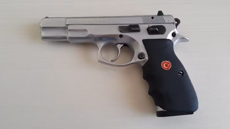 Emekli memurdan çok temiz CZ 75