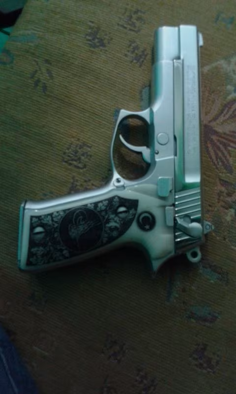 Ruhsatlidir silahım