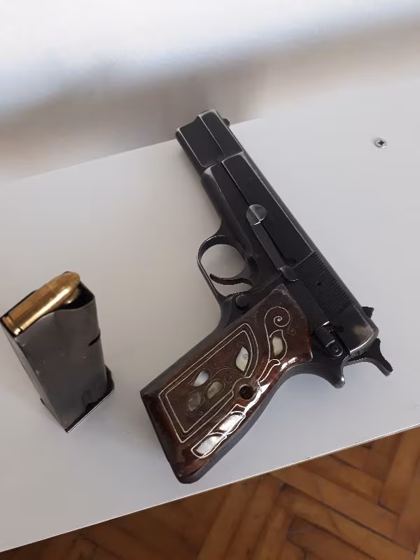 EMEKLI POLISTEN BELCIKA BROWNING 14 LÜ PV245