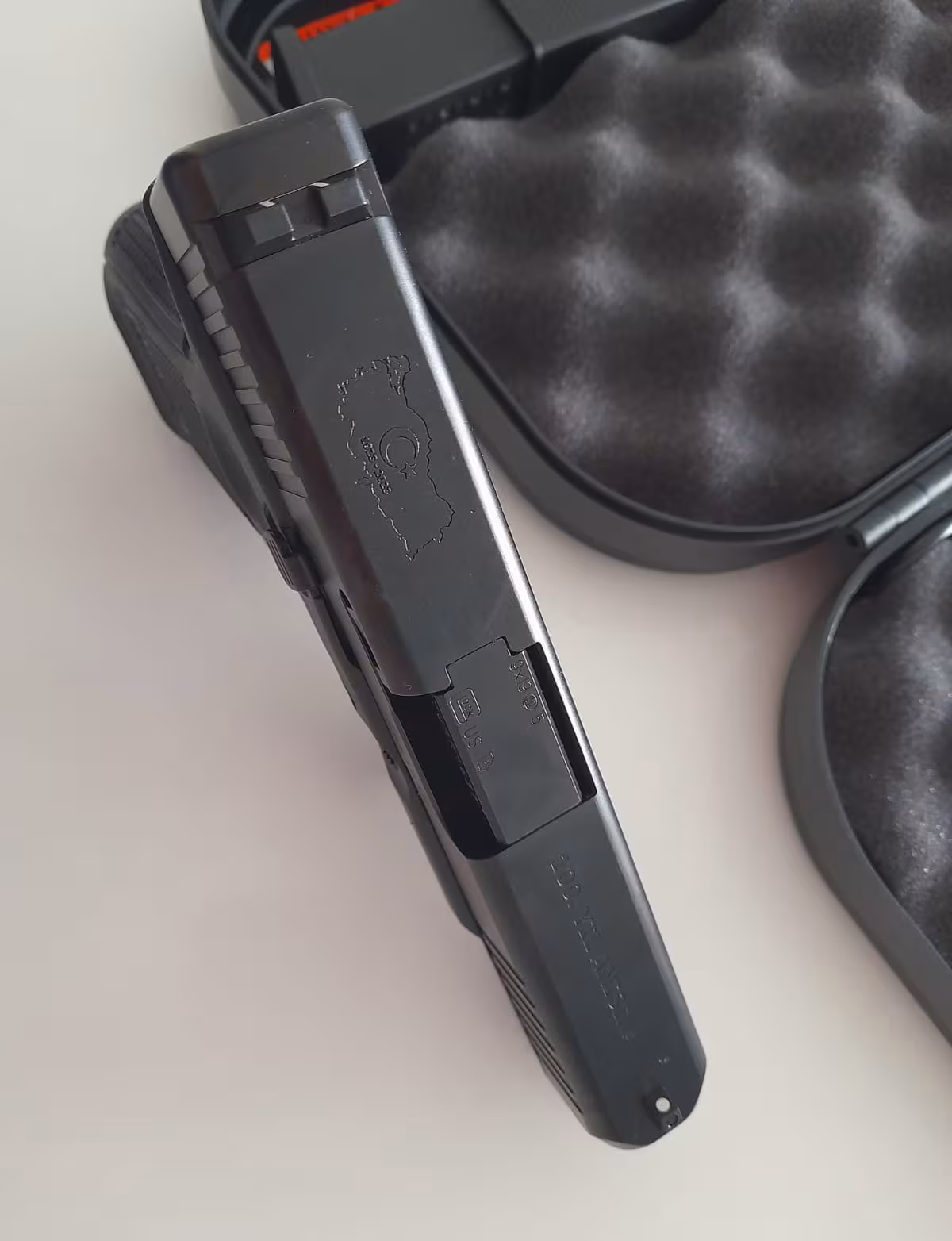 MERMİ ATILMAMIŞ SIFIR 100.YIL TÜRK SERİLİ GLOCK