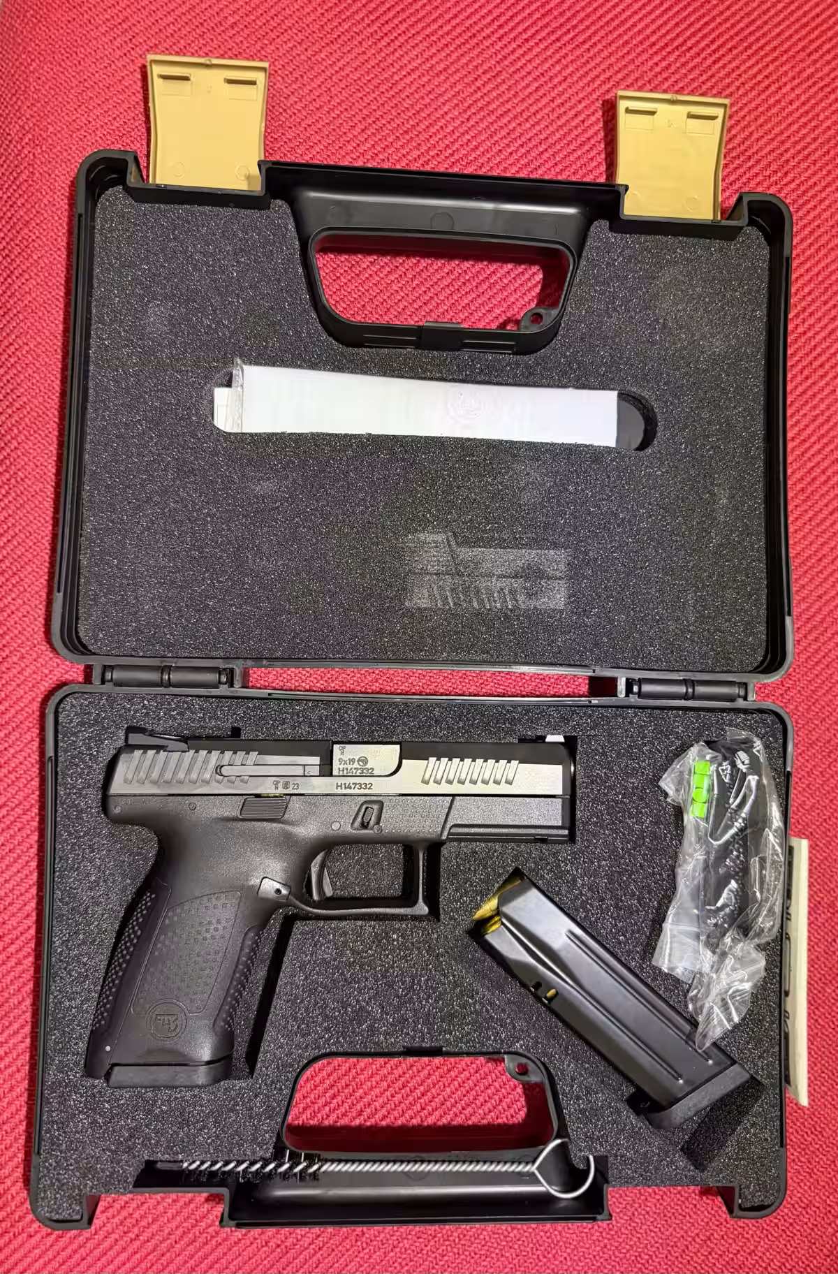 CZ P10 C 15+1 9MM SIFIR DİYEBİLİRİM