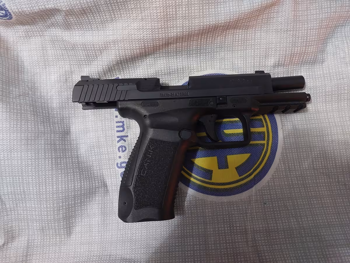 Bulundurma ruhsatlı, sadece 30 atış yapılmış, sıfır ayarında Canik TP9 SF