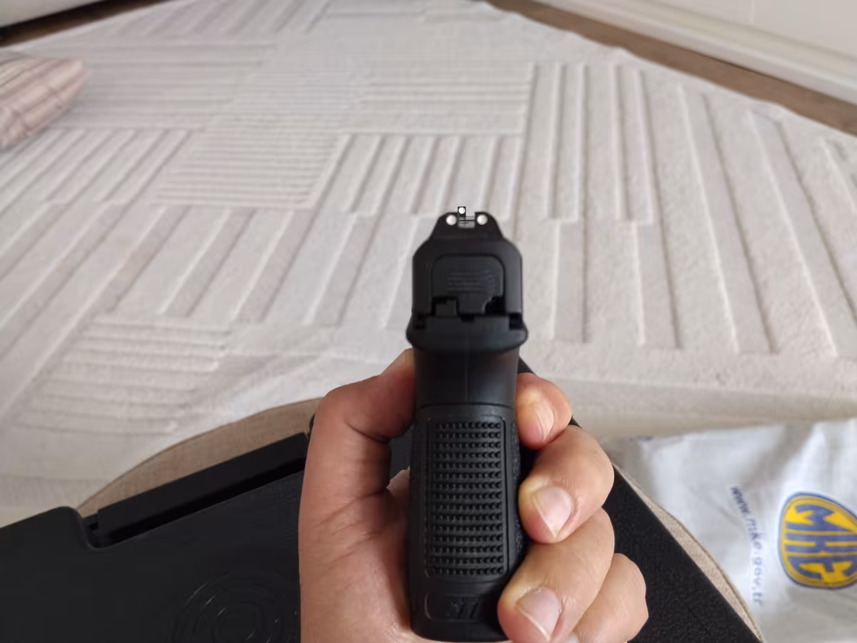 TÜRK-İTALYANNORTAK YAPIMI STOEGER STR-9