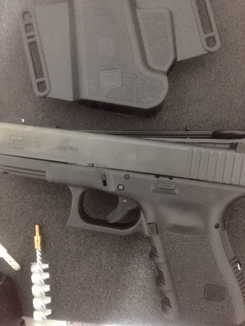 Polis den sıfır glock 19