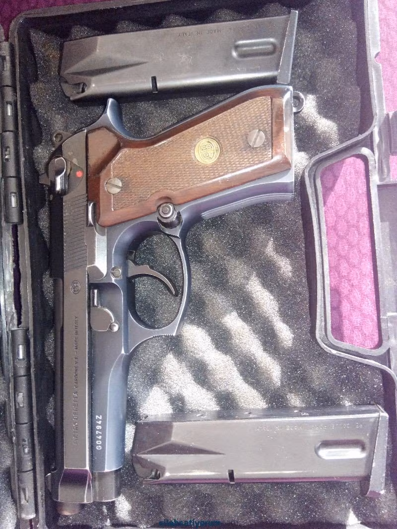 Beretta fs92 astsubay emeklisi az kullanılmış yedek şarjörü ile birlikte