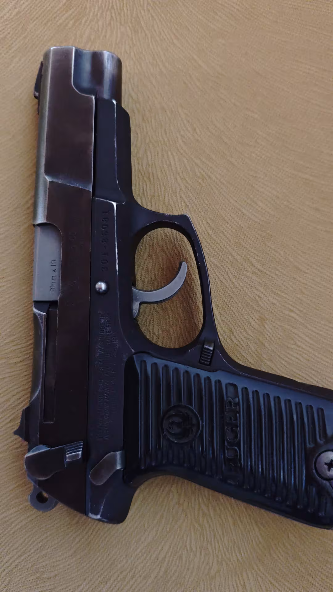 301 seri ruger P85