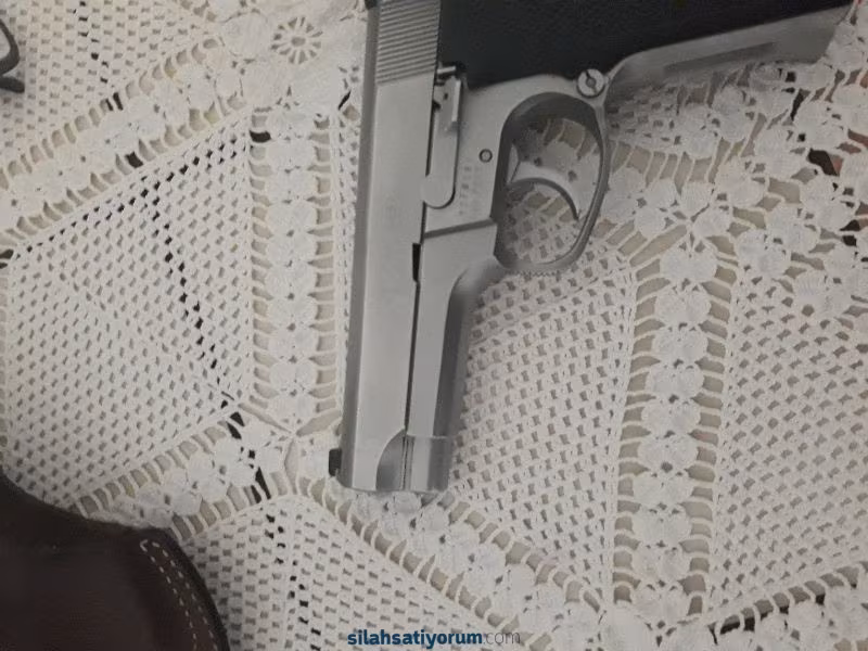 Satilik smith wesson