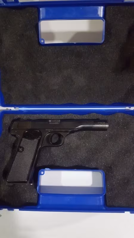 Memurdan iyi bir silah.