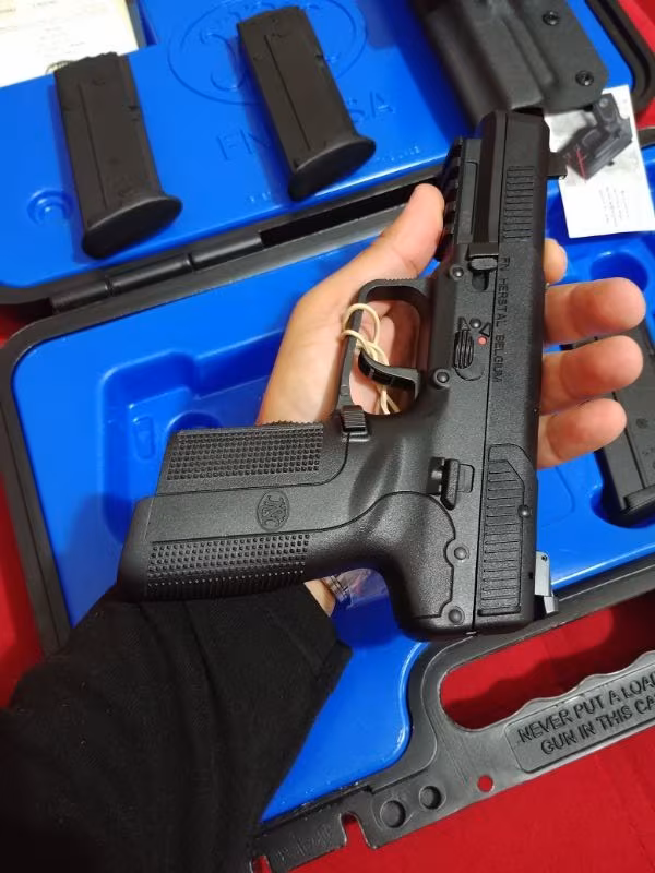 Fazladan 1 sarjorlu FN