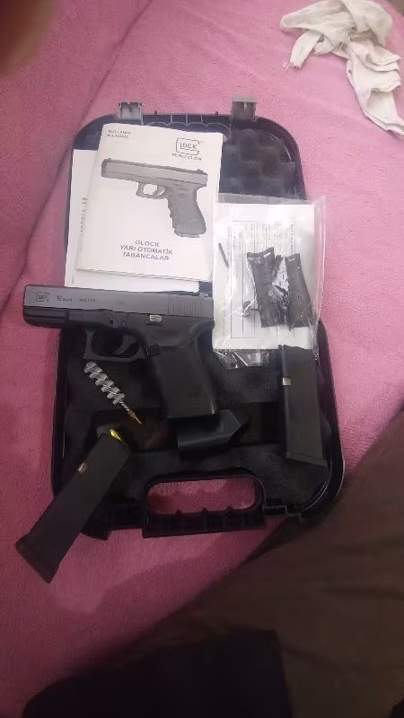 Temiz kullanılmamış glock