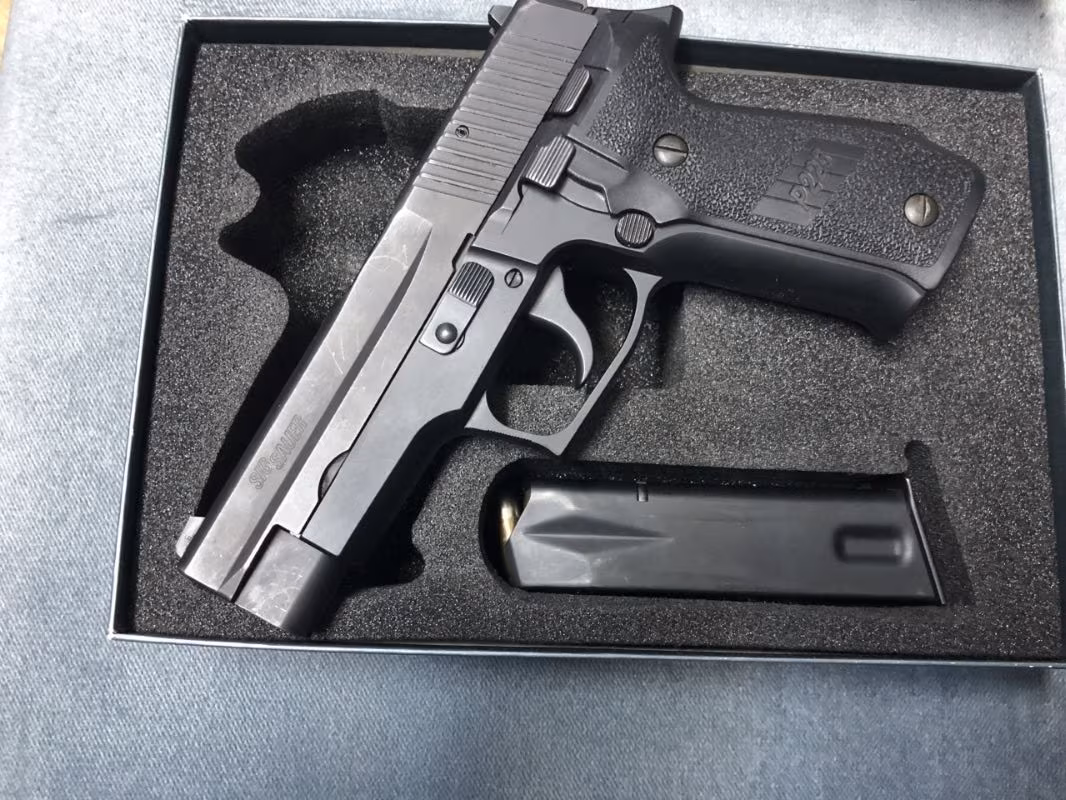 SATILIK ÇOK TEMİZ SİG SAUER