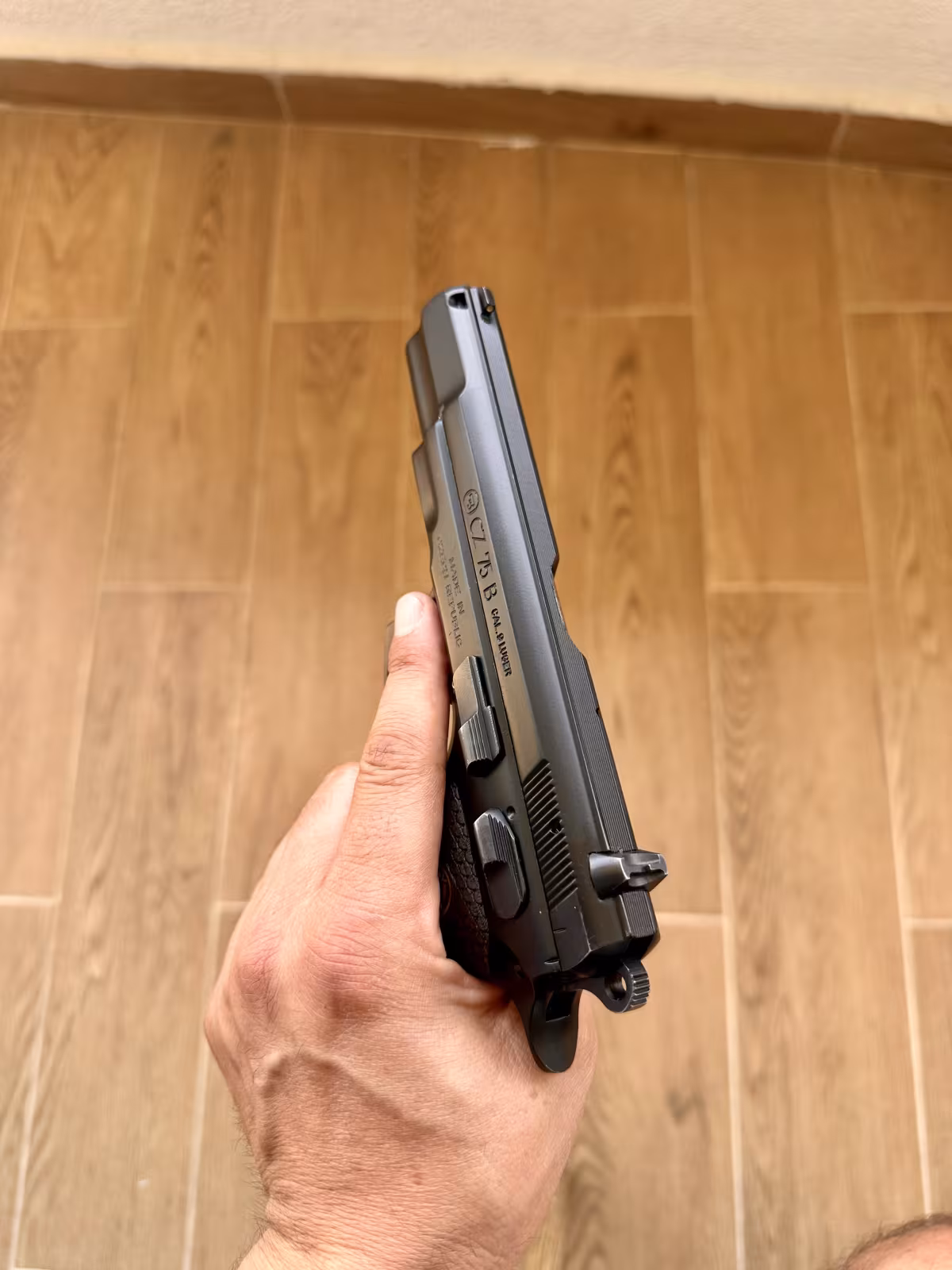 SIFIR AYARINDA CZ 75 B