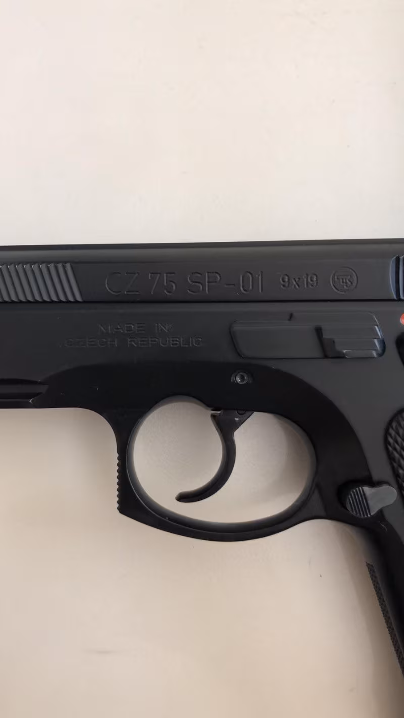 Cz 75 SP-01 Kamu Görevlisinden