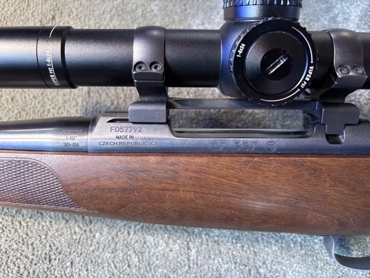 Acil Satılık İlk Sahibinden Temiz CZ 557 Lux .30-06 (400 Atımda)