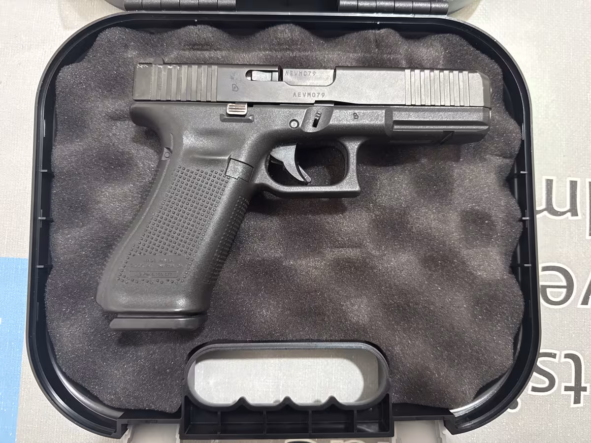 Eczacıdan Sıfır Kutusunda Glock 17 Gen5