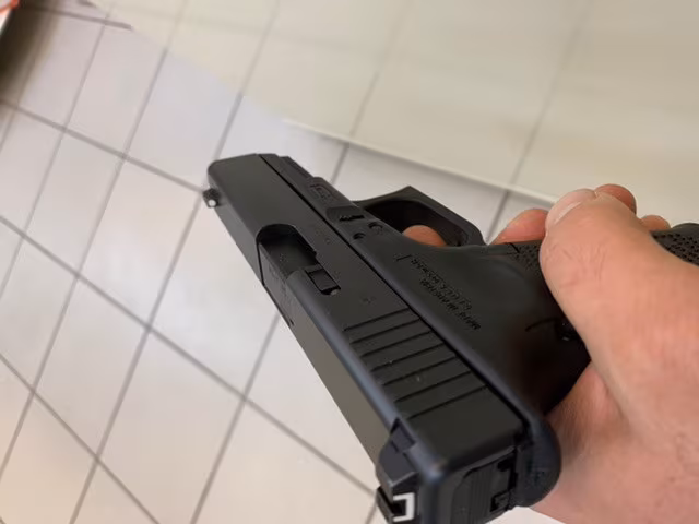 GLOCK 19 GEN 4 ÇOK TEMİZ