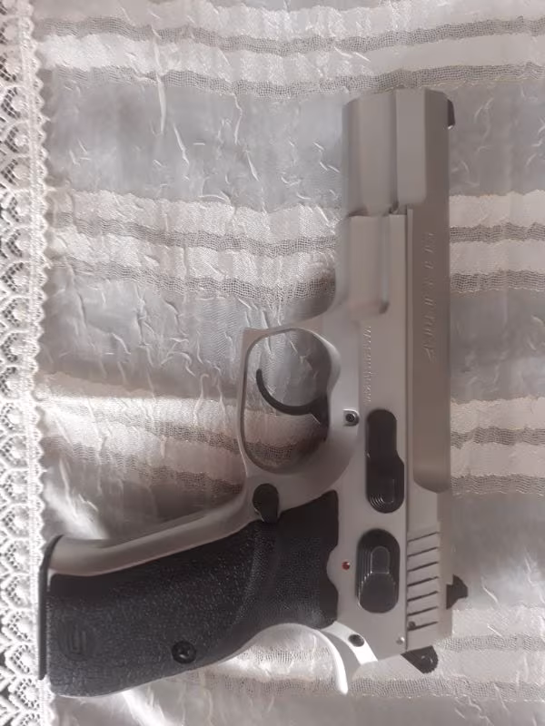 SIFIR GİBİ K11 BEYAZ KROM